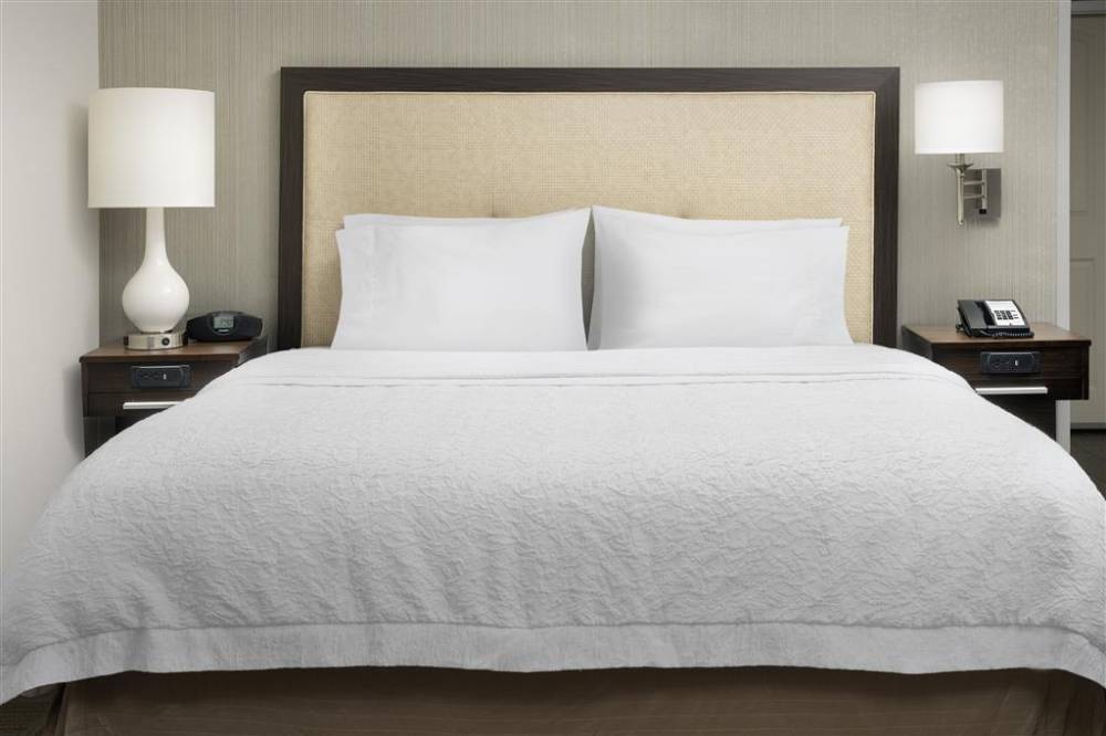 Hampton Inn And Suites Phoenix Tempe 9