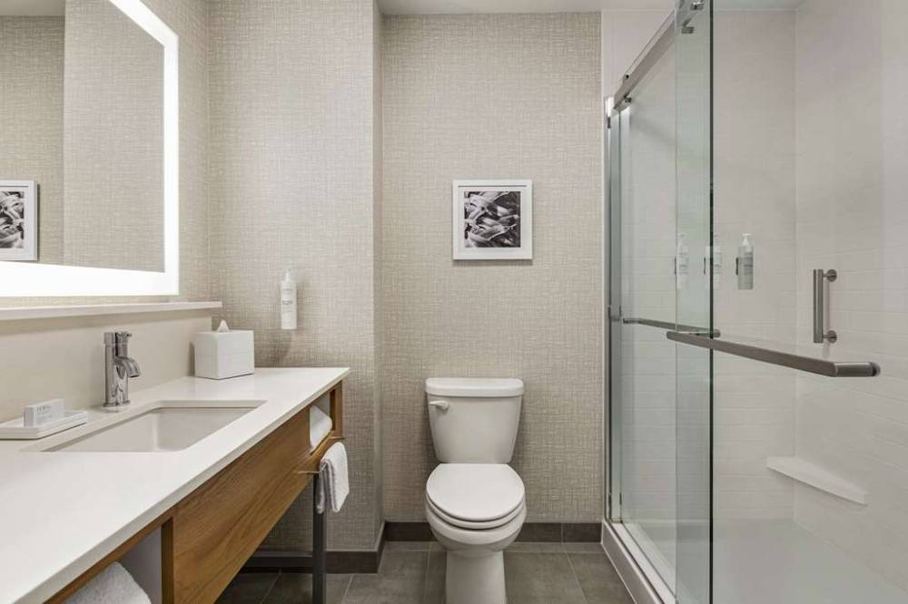Hampton Inn And Suites San Mateo-san Francisco Airport 7