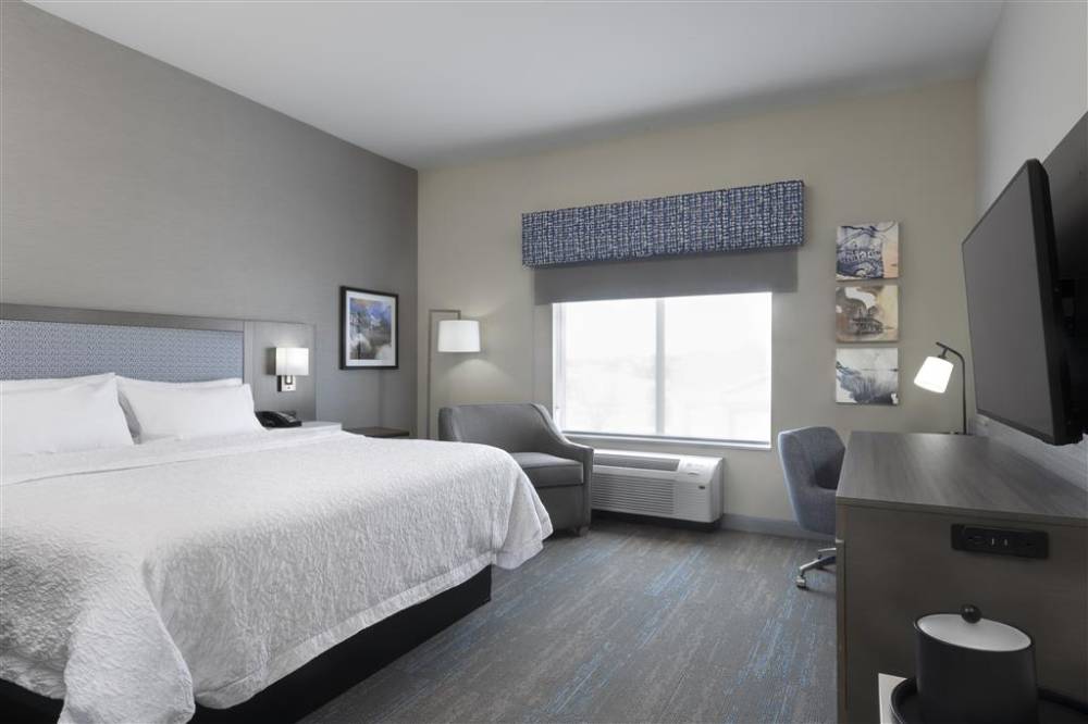 Hampton Inn And Suites St. Charles Old Town Area 8