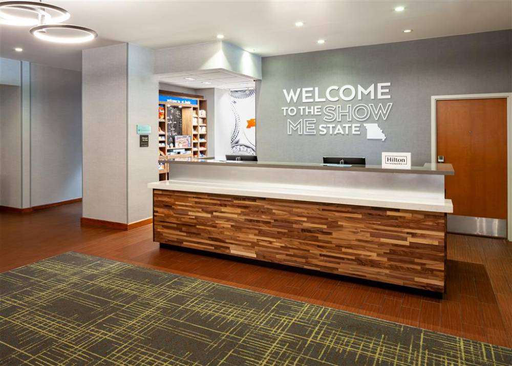 Hampton Inn And Suites St. Louis At Forest Park 3