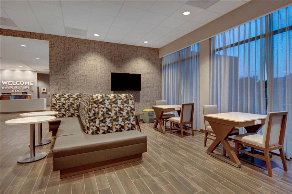 Hampton Inn And Suites Sunnyvale Silicon Valley 4