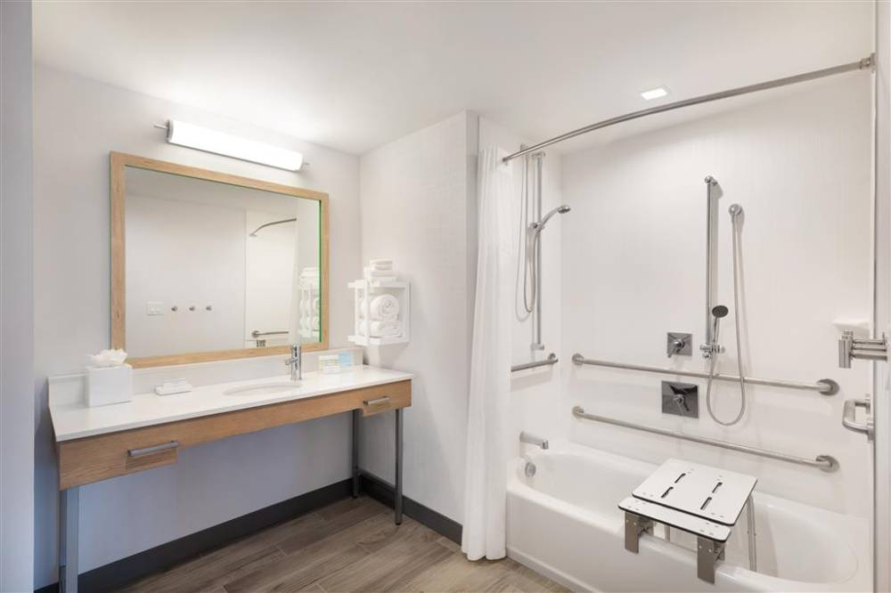 Hampton Inn And Suites Watertown Boston 8