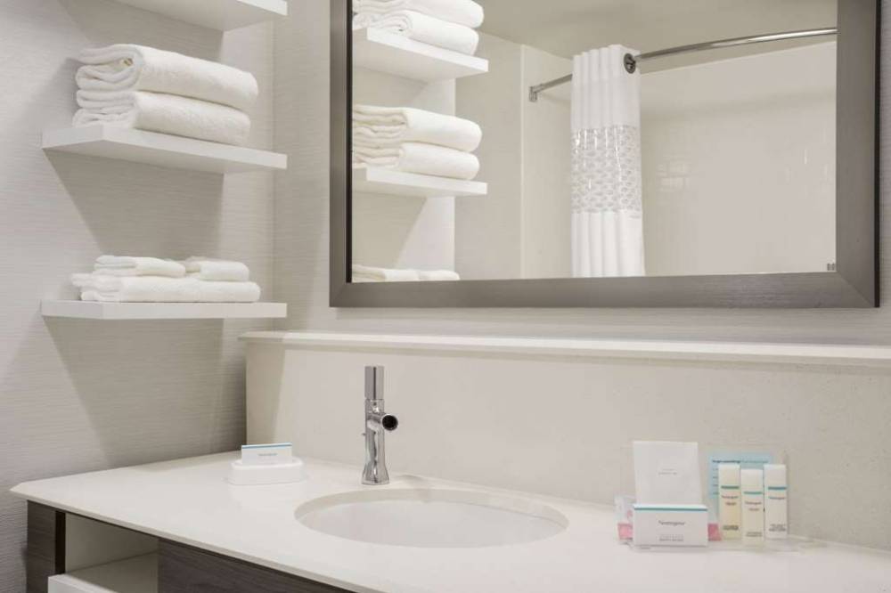Hampton Inn And Suites West Des Moines/sw Mall Area 8