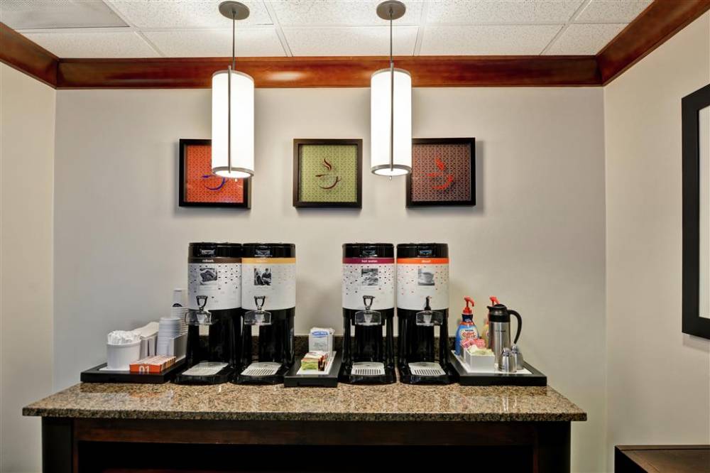 Hampton Inn Birmingham/mountain Brook 5