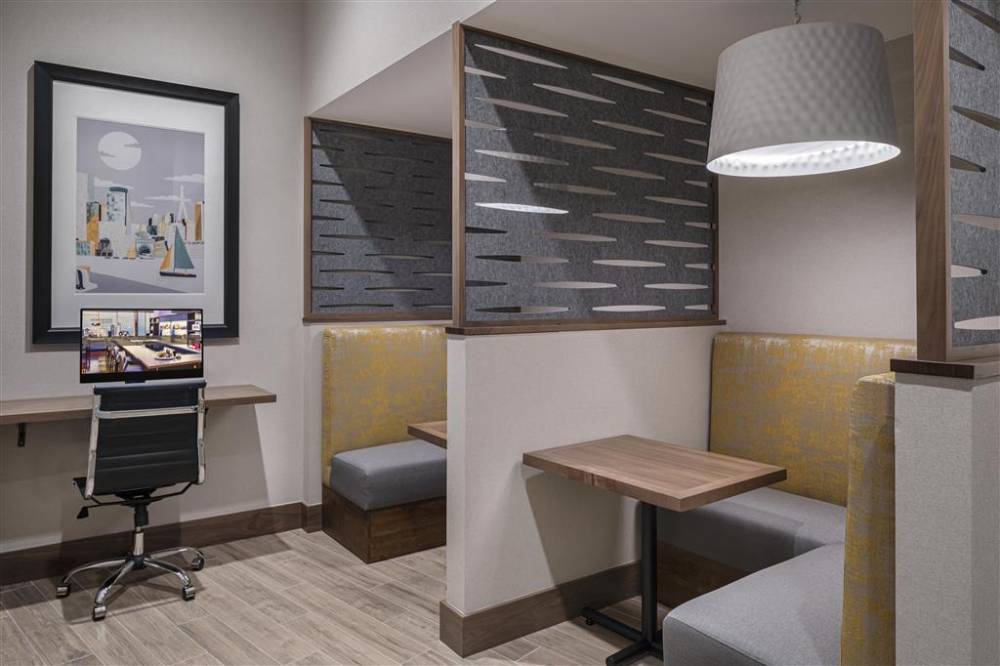 Hampton Inn Boston Woburn 6