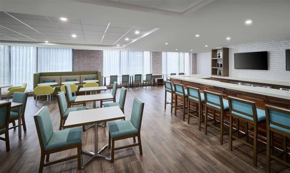 Hampton Inn By Hilton Hamilton 5