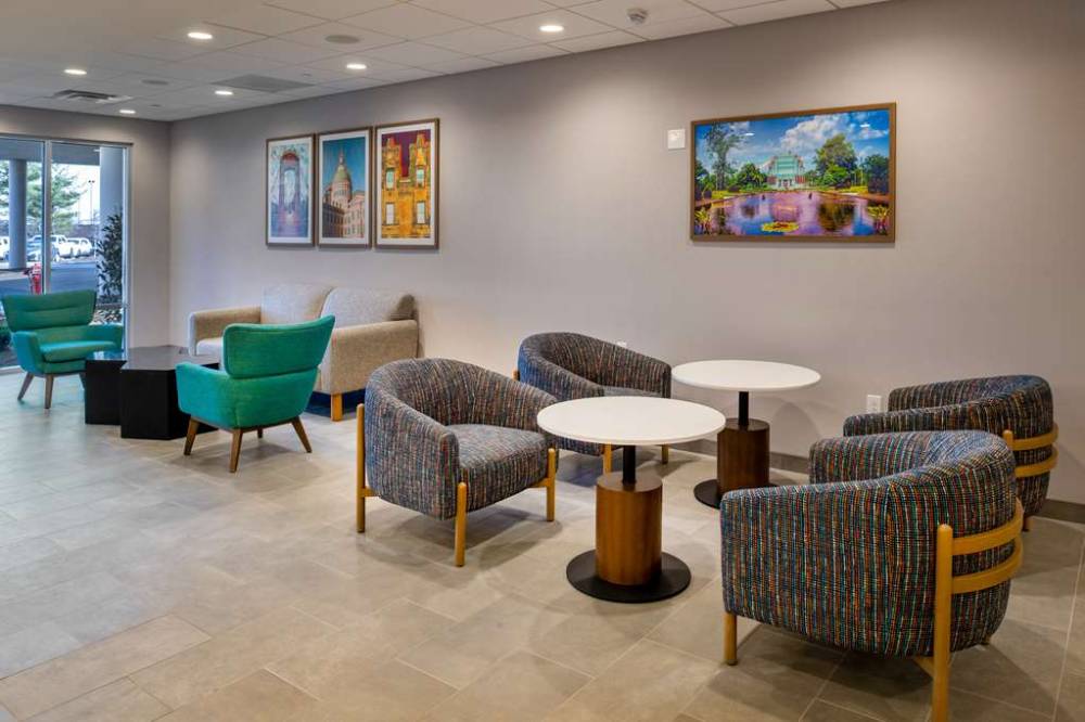Hampton Inn By Hilton St Louis Airport 2