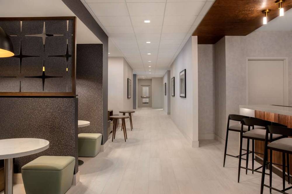 Hampton Inn By Hilton Winnipeg Downtown 4