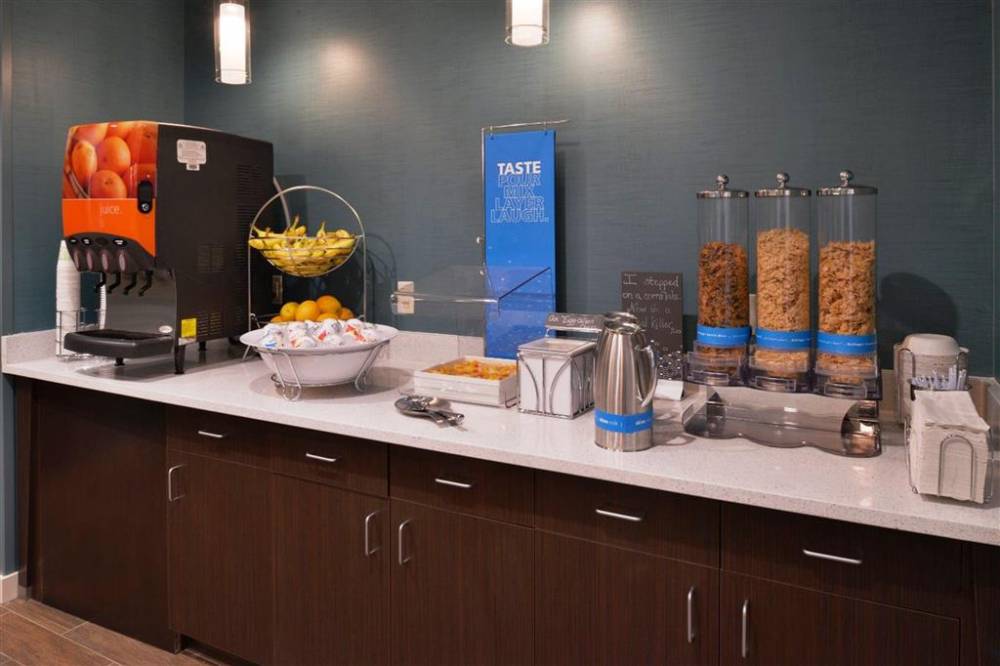 Hampton Inn Leavenworth, Ks 3