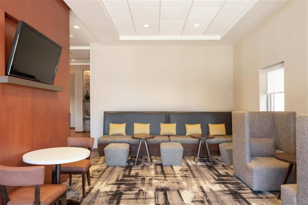 Hampton Inn Portland Downtown - Waterfront 4