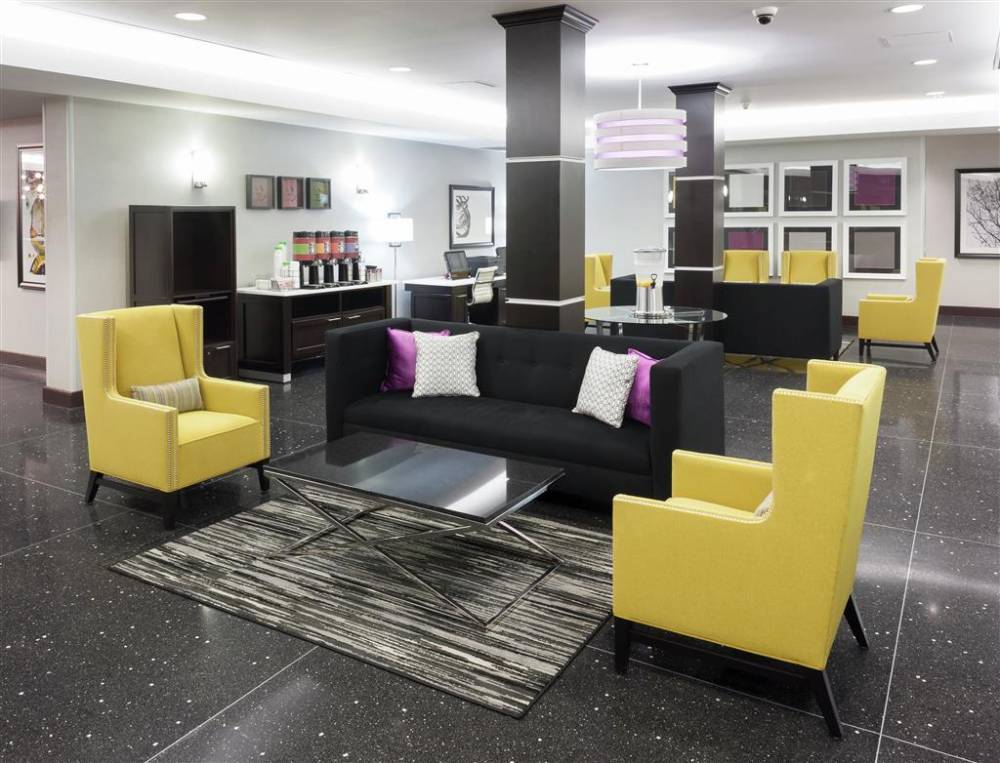 Hampton Inn San Diego-downtown 3