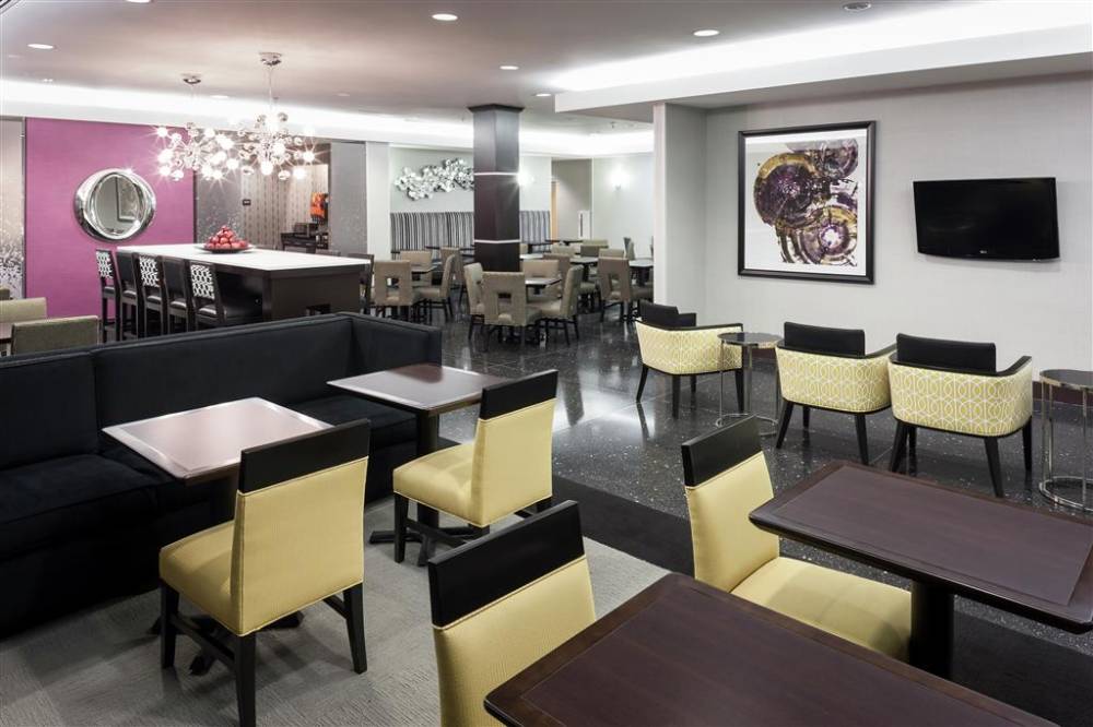 Hampton Inn San Diego-downtown 5