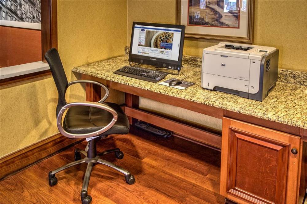Hampton Inn Savannah - I-95 North 3