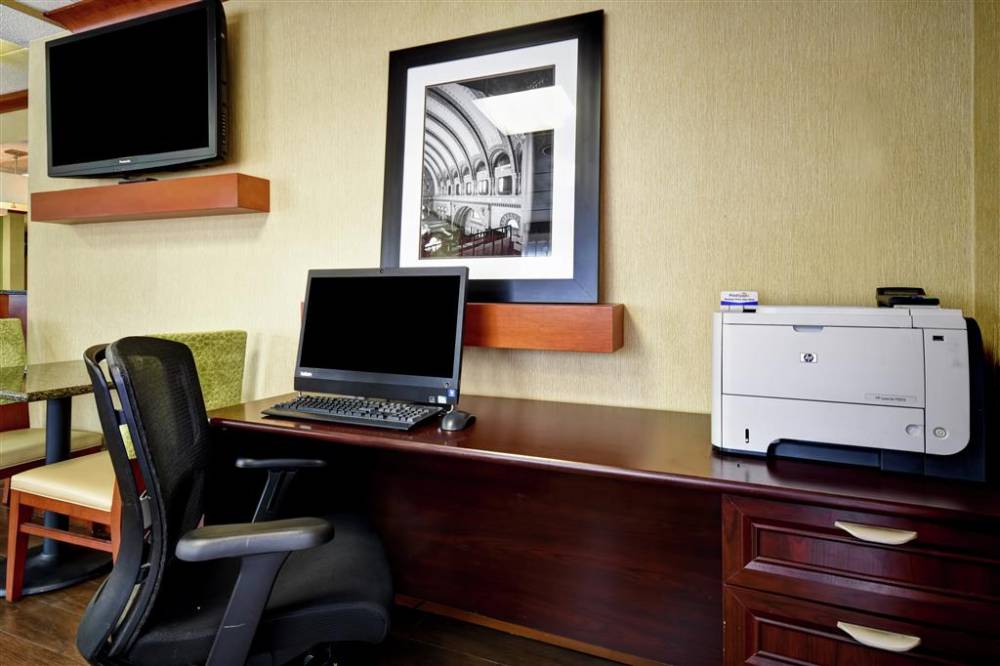 Hampton Inn St. Louis/westport 4