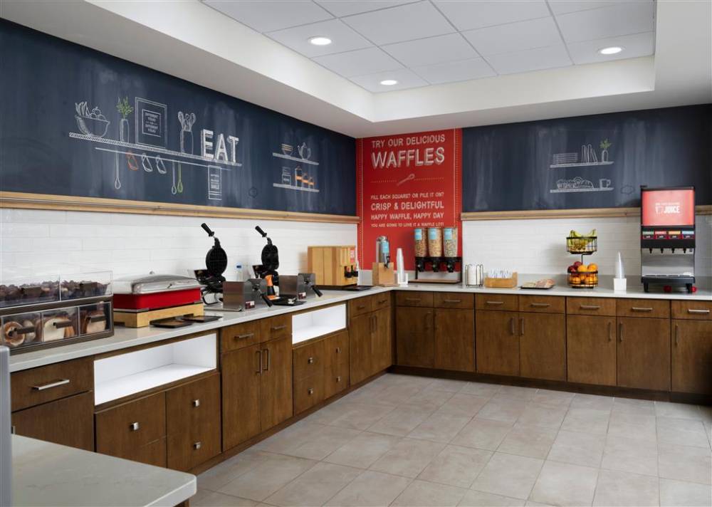 Hampton Inn Troy  Oh 3