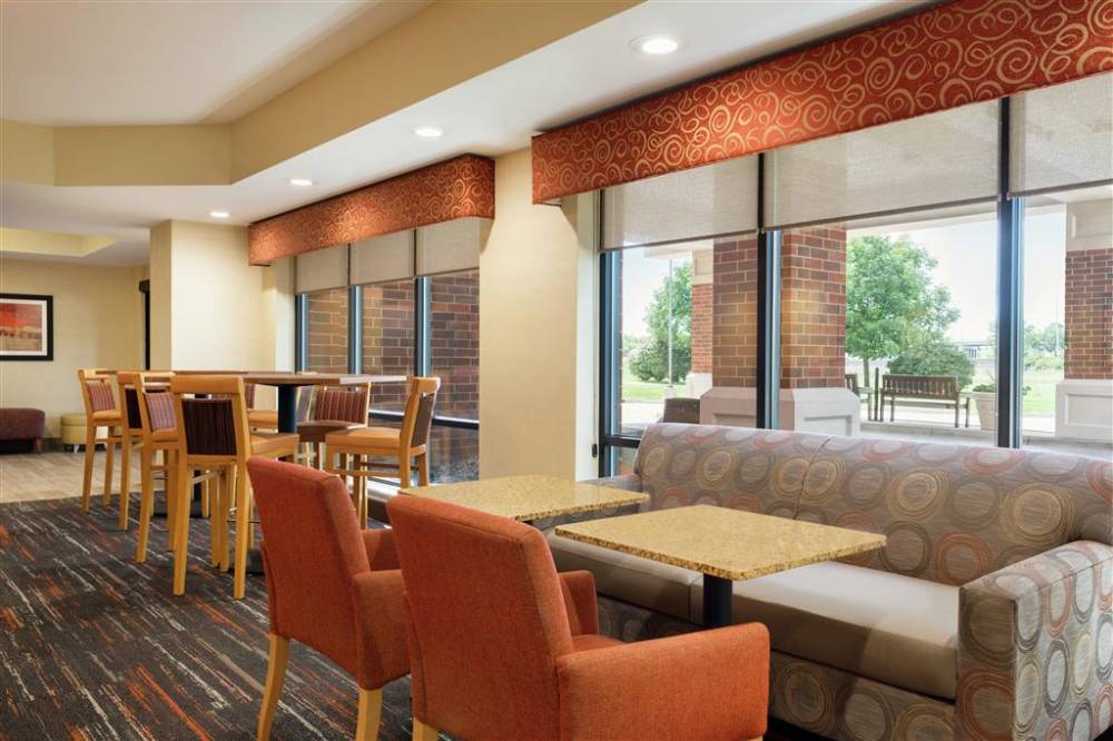 Hampton Inn West Des Moines Lake Drive 3