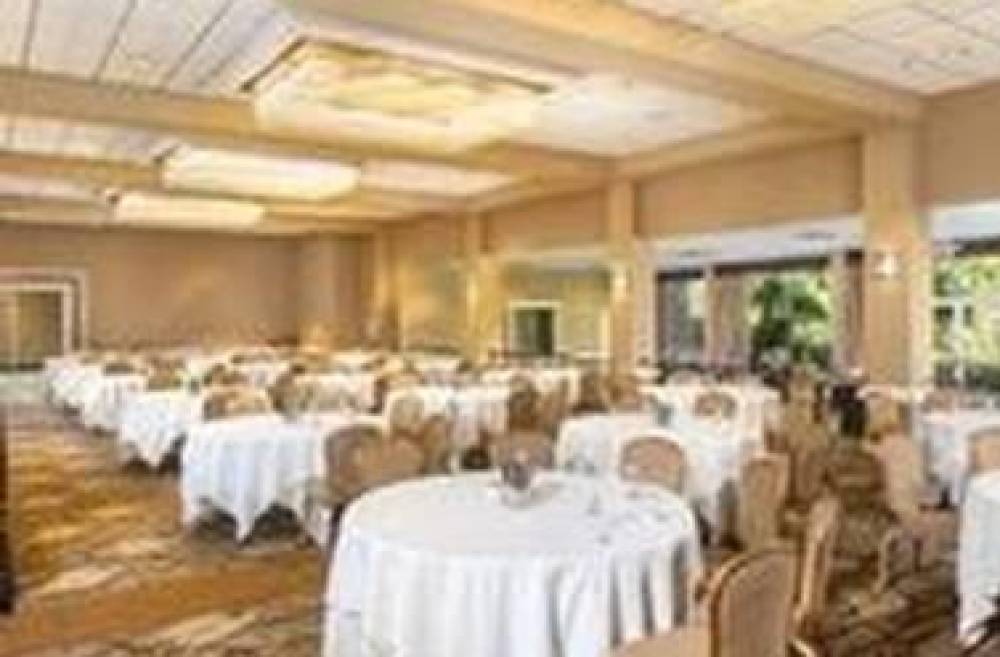 Handlery Hotel 8