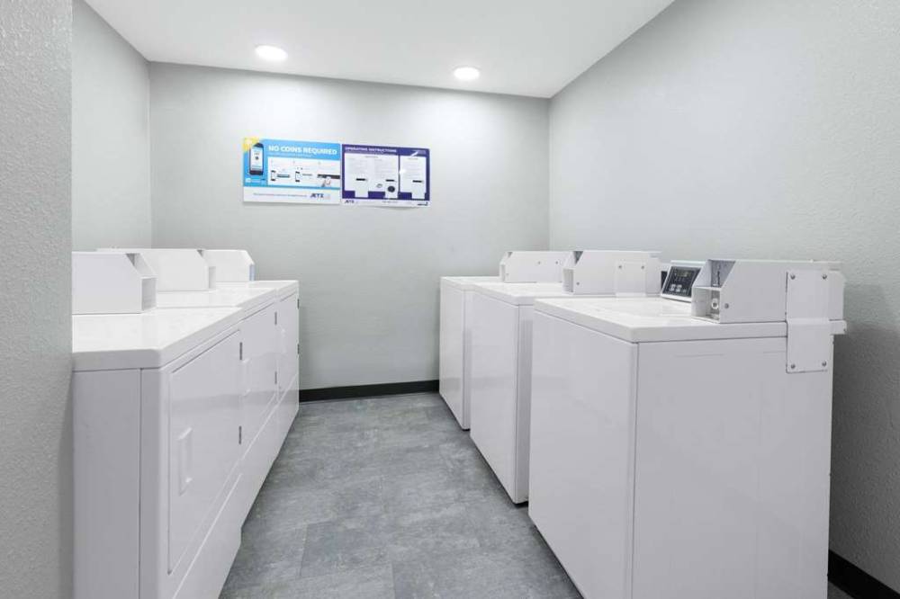 Hawthorn Extended Stay By Wyndham Wichita Airport 6