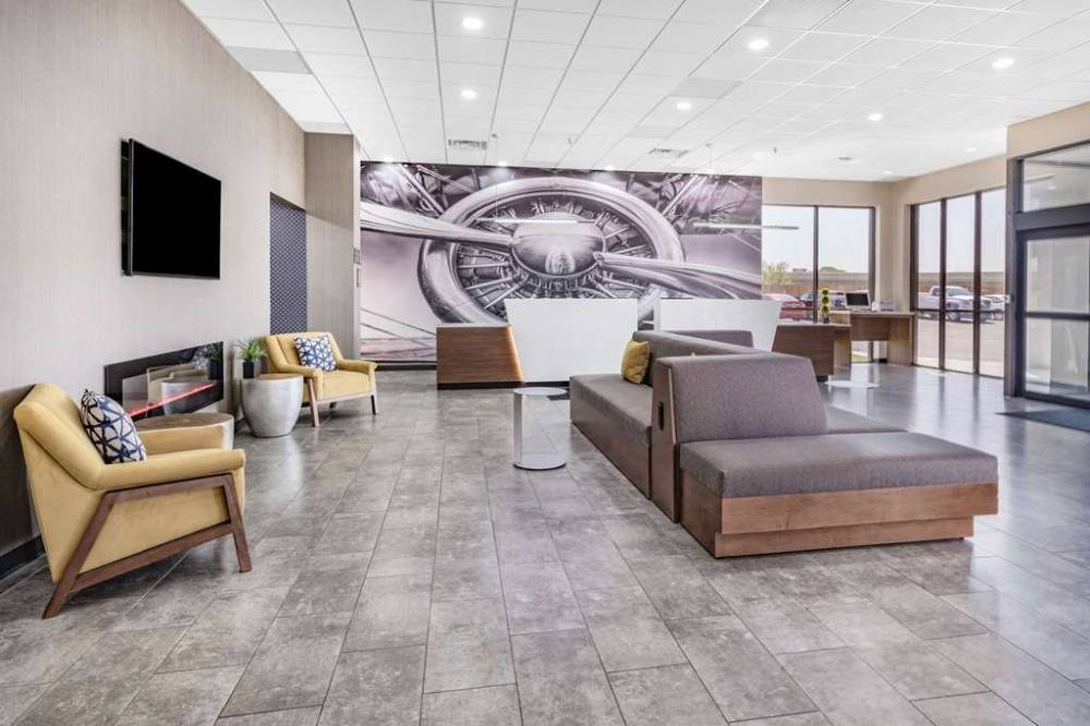 Hawthorn Extended Stay By Wyndham Wichita Airport 3