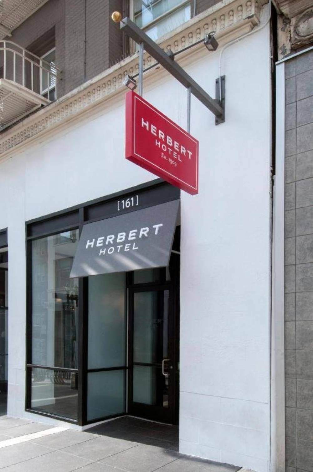 FRA HerbertHotel exterior