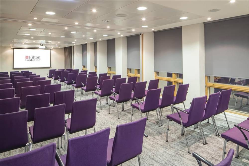 Hilton Garden Inn Birmingham Brindleyplace 2