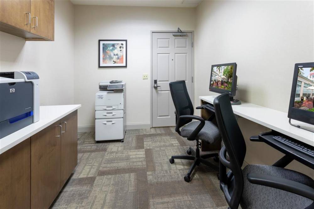Hilton Garden Inn Bloomington 5
