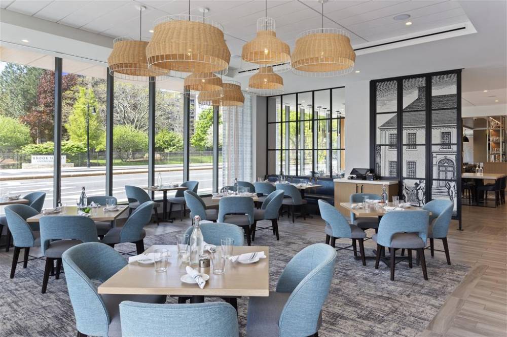 Hilton Garden Inn Boston Brookline, Ma 7