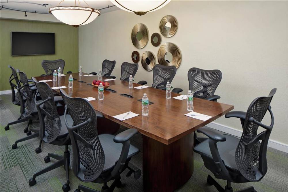 Hilton Garden Inn Boston/burlington 2