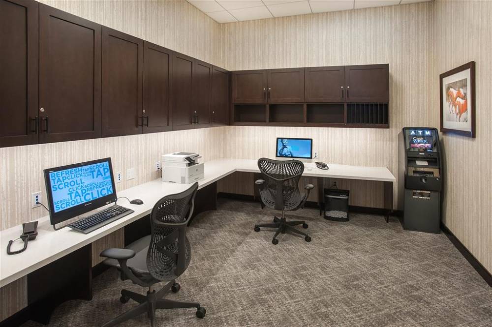 Hilton Garden Inn Burbank Downtown 7