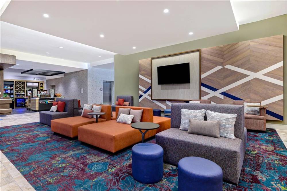 Hilton Garden Inn Cedar Rapids 4