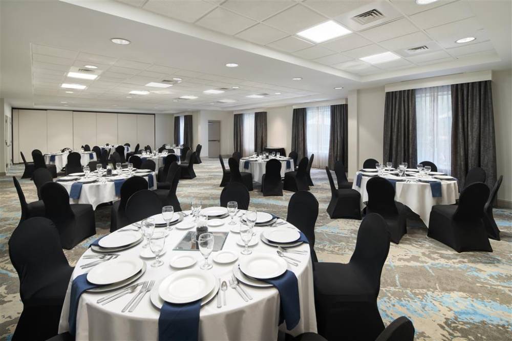 Hilton Garden Inn Columbus 2