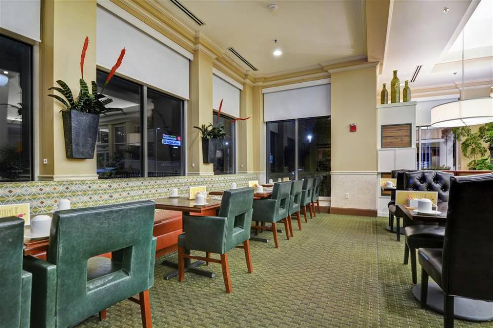 Hilton Garden Inn Green Bay 9