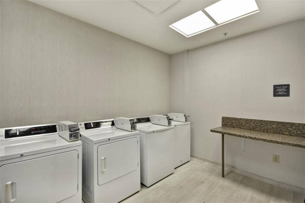 Hilton Garden Inn Gulfport Airport 5