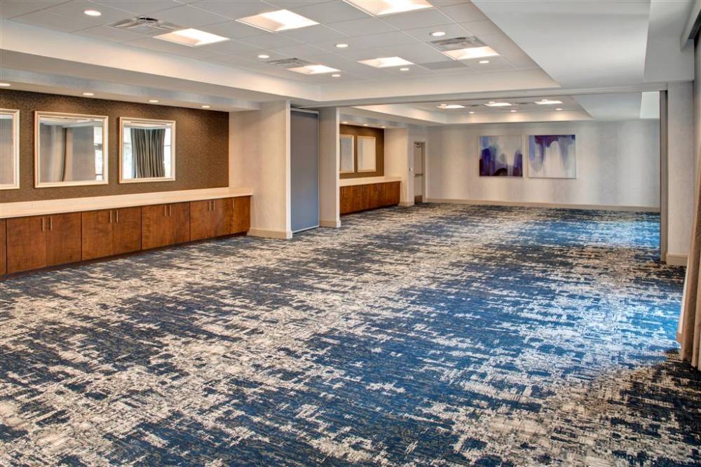Hilton Garden Inn Kansas City/kansas 2