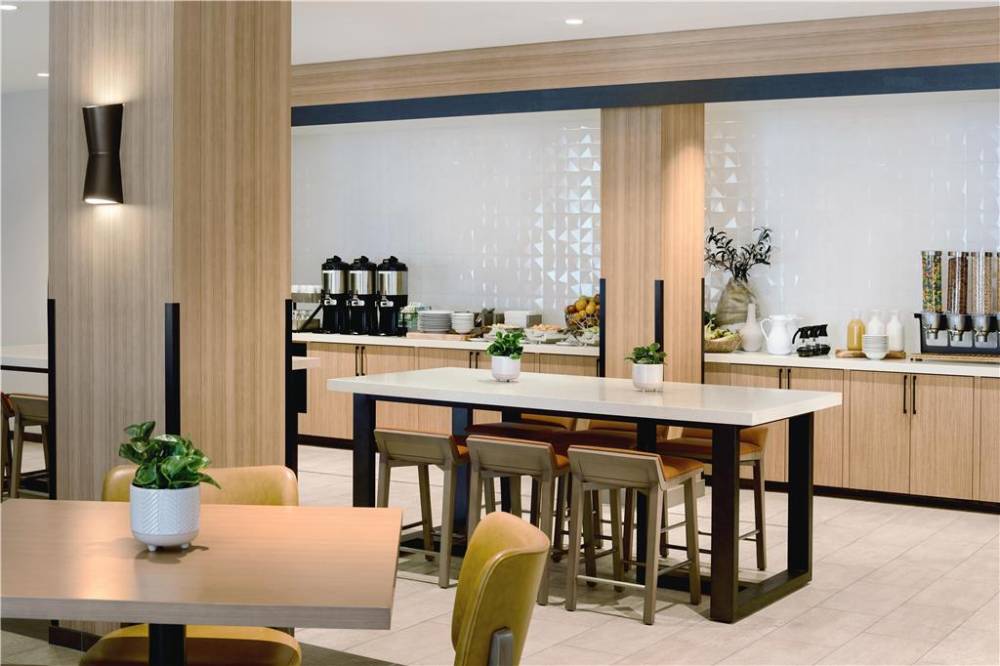 Hilton Garden Inn Lax Los Angeles Airport 8