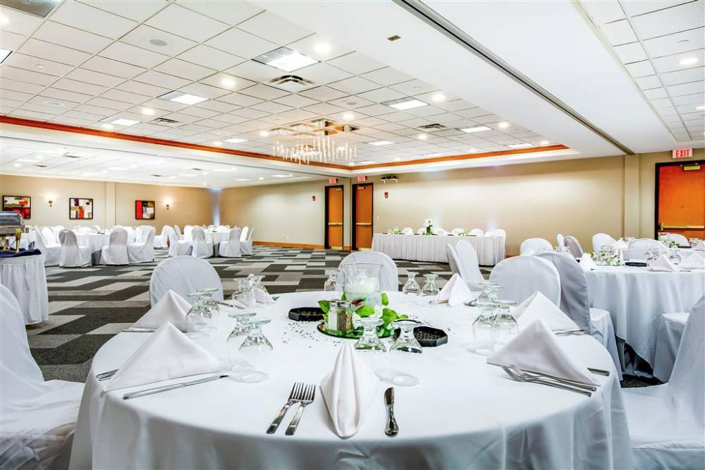 Hilton Garden Inn Louisville Airport 2