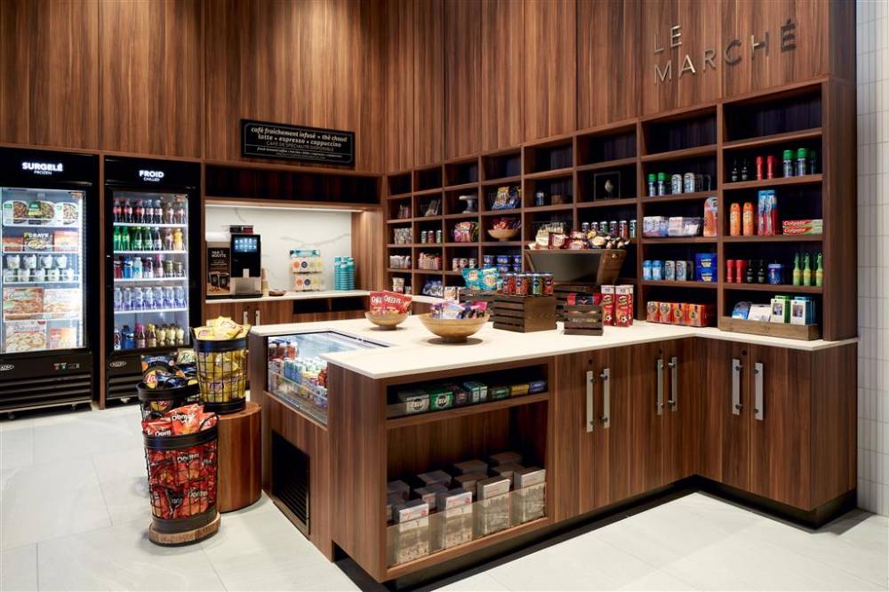 Hilton Garden Inn Montreal Midtown, Que 4