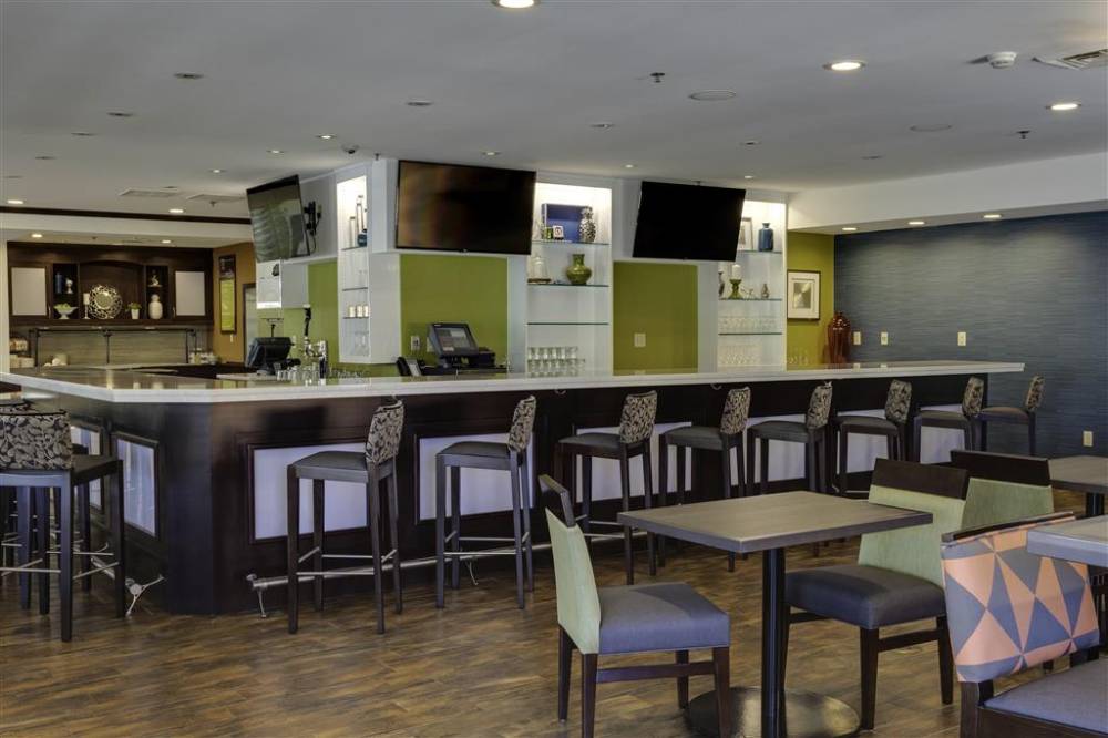 Hilton Garden Inn South Bend 6