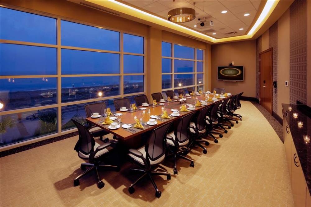 Hilton Garden Inn Virginia Beach Oceanfront, Va 2