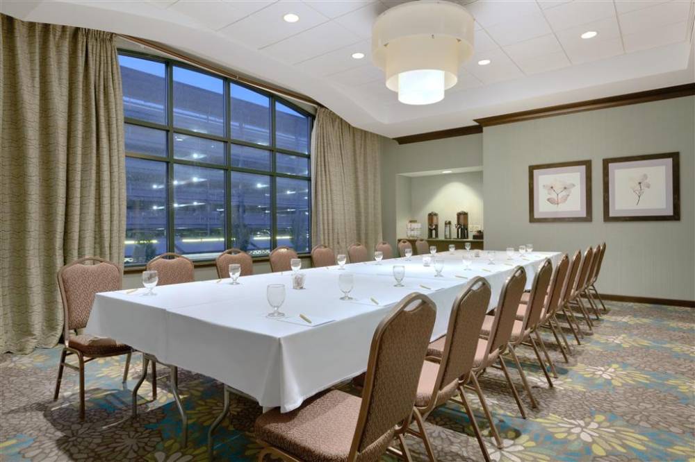 Hilton Garden Inn Worcester 2