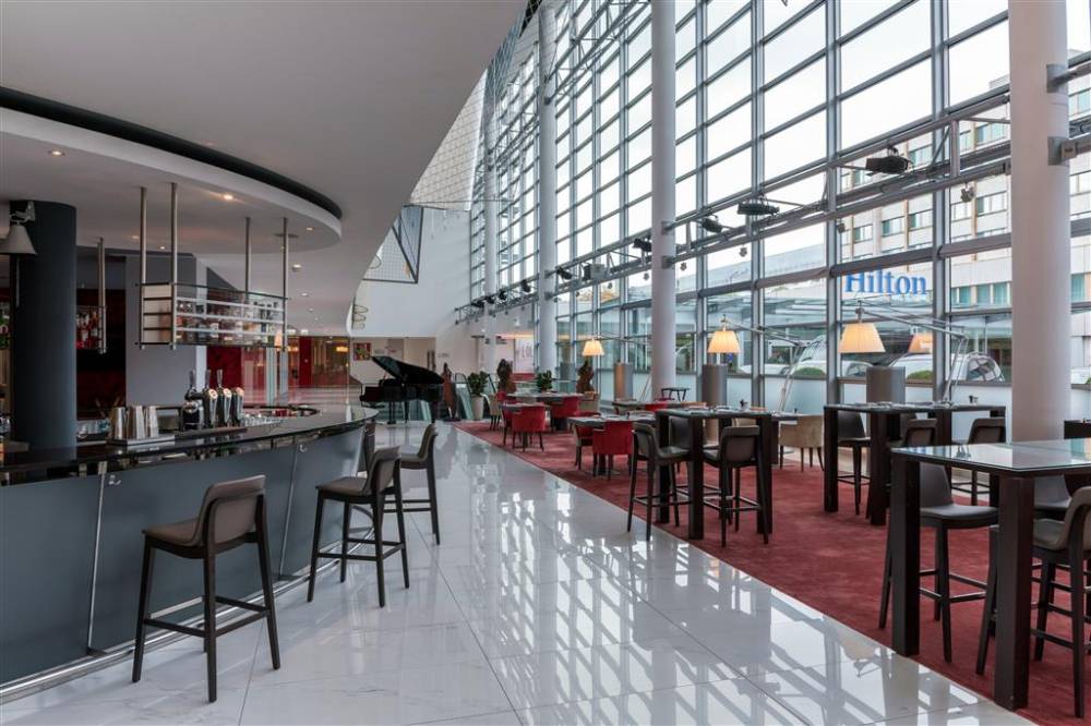 Hilton Geneva Hotel And Conference Centre 5