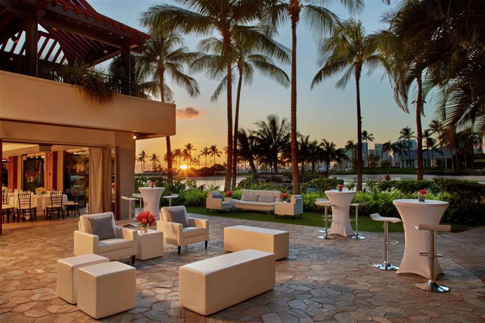 Hilton Hawaiian Village Waikiki Beach Resort 2