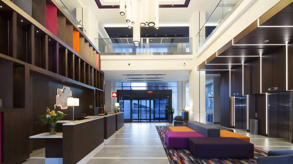 Holiday Inn And Stes Centre-ville Ouest 6