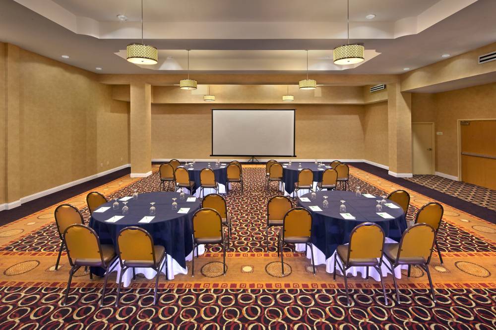 Holiday Inn Baymeadows And 9a 9