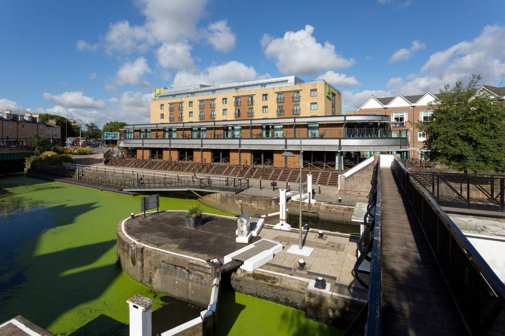Holiday Inn Brentford Lock By Ihg 8