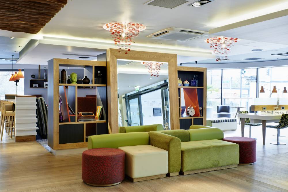 Holiday Inn Brentford Lock By Ihg 2