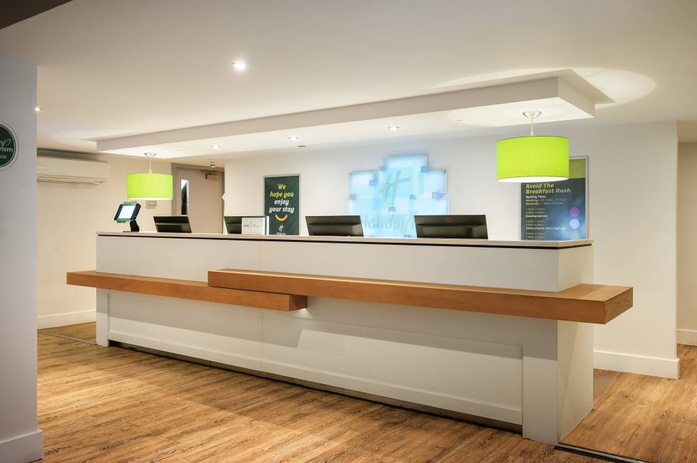 Holiday Inn City Centre 8