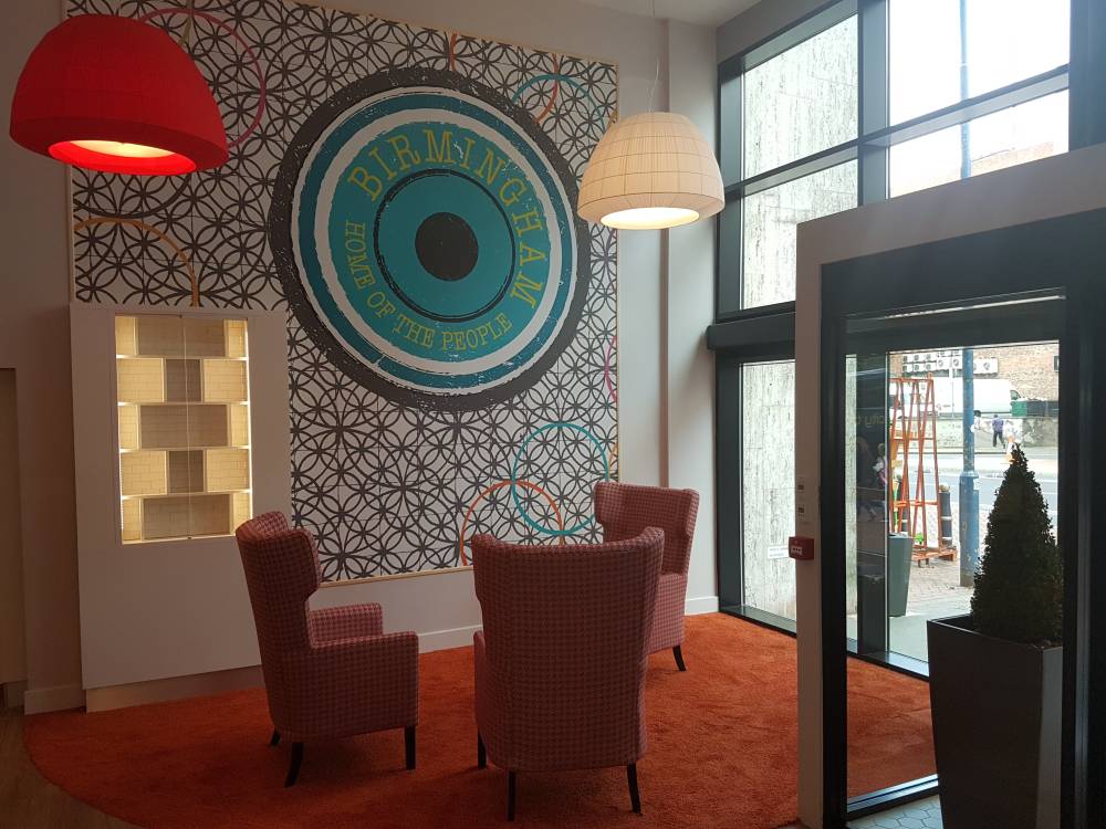 Holiday Inn City Centre 7