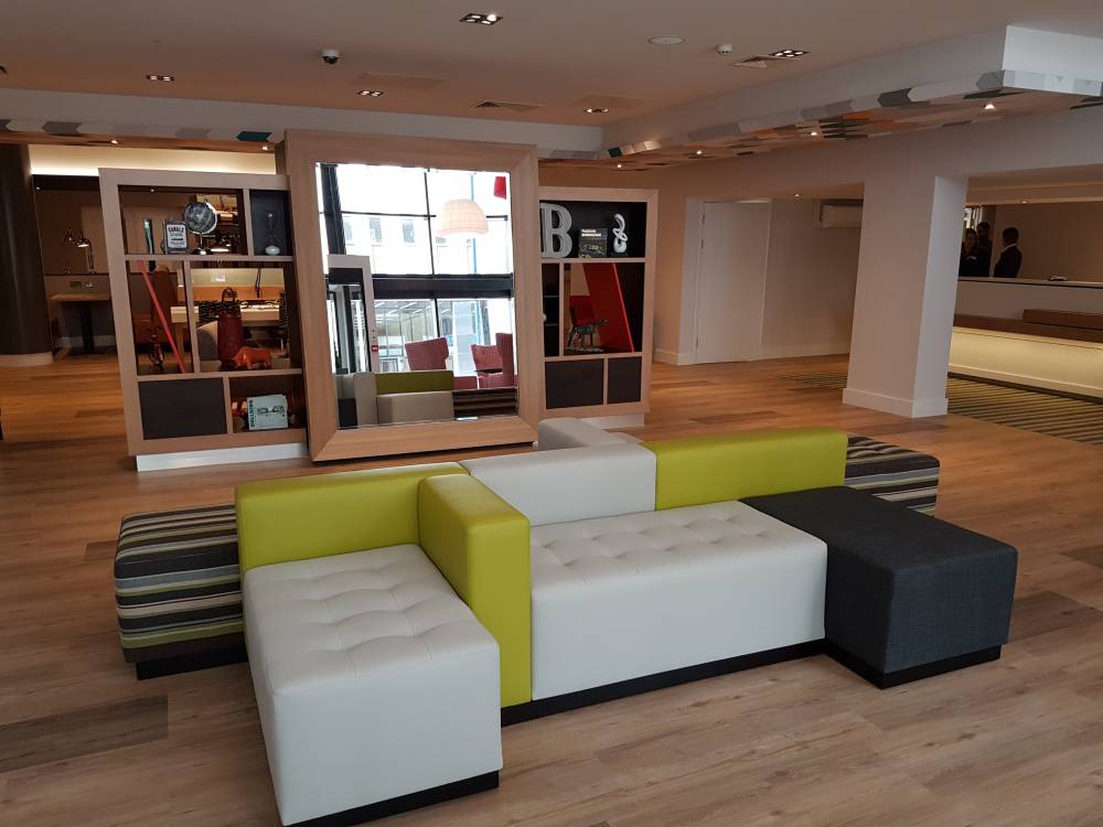 Holiday Inn City Centre 4