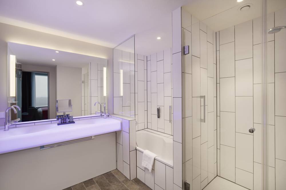 Holiday Inn City Nord 9